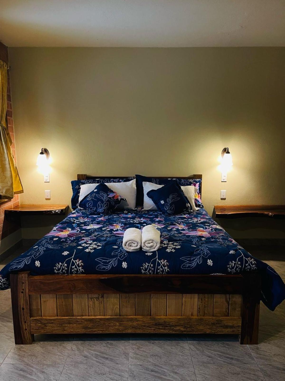 Casa Del Rio En Mindo Bed & Breakfast Екстериор снимка