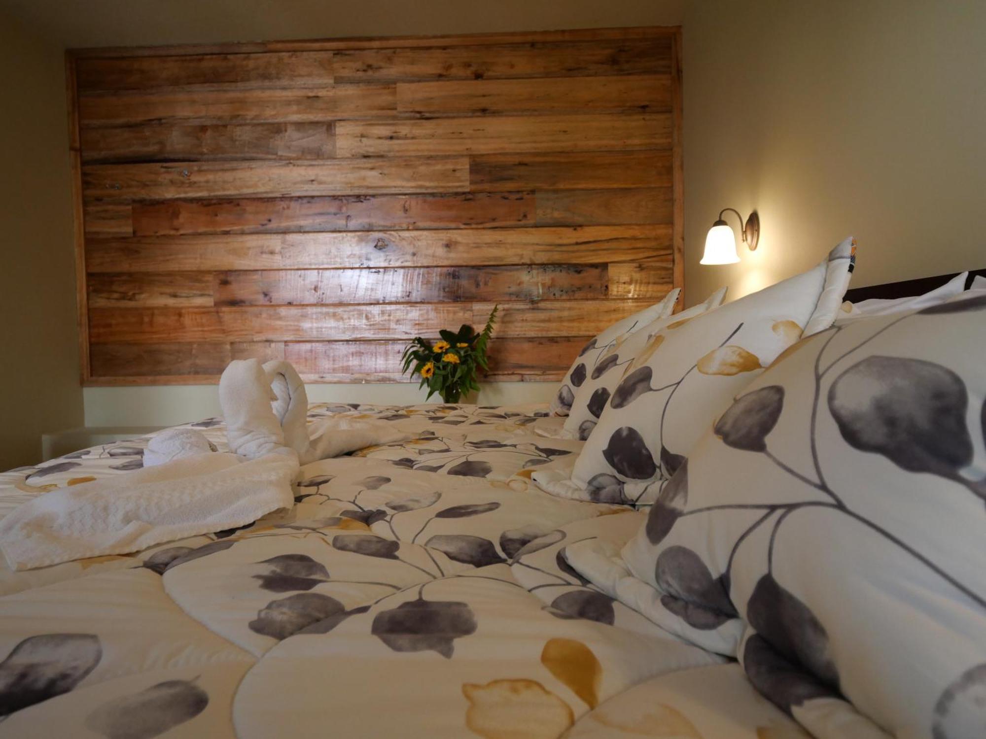 Casa Del Rio En Mindo Bed & Breakfast Екстериор снимка