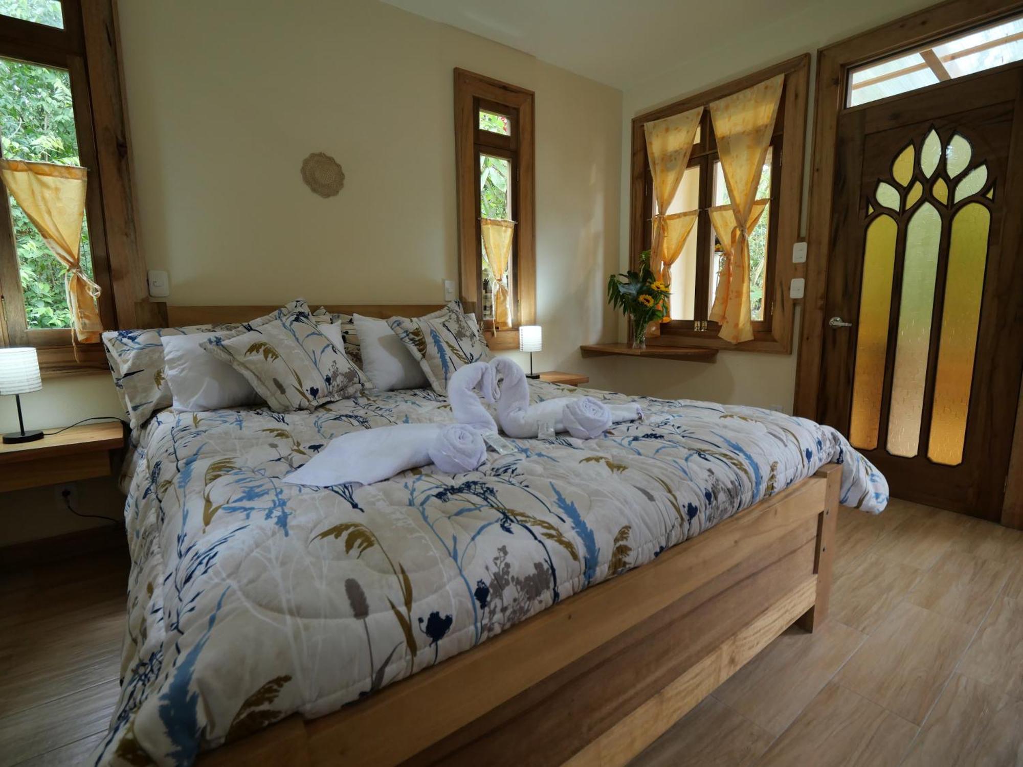 Casa Del Rio En Mindo Bed & Breakfast Екстериор снимка